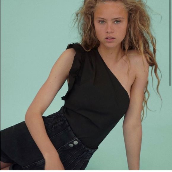 Zara | Tops | Zara One Shoulder Bodysuit | Poshmark